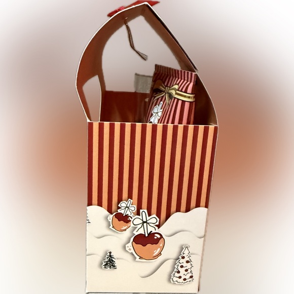 🍎BATH AND BODY WORKS🍎Holiday Sweets Winter Candy Apple 3-Piece Set/NIB - Picture 4 of 6